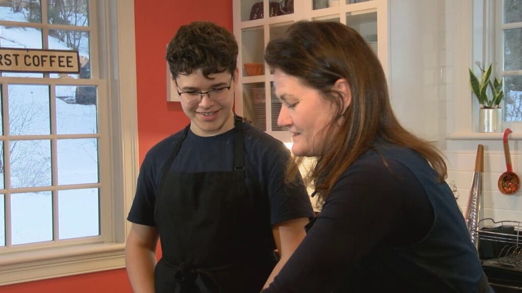 Teens Cook: French Edition – Season 2 – Episode 3 – Kings Cake Teens Cook: French Edition – Season 2 – Episode 3 – Kings Cake