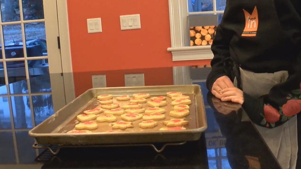 Teens Cook – Season 4 Episode 3 – Valentines Day Cookies Teens Cook – Season 4 Episode 3 – Valentines Day Cookies